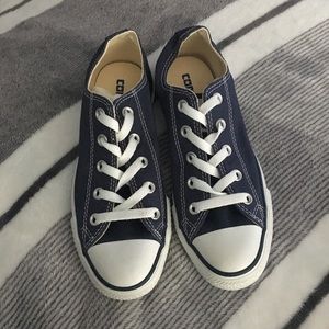 NWOT Blue converse sneakers